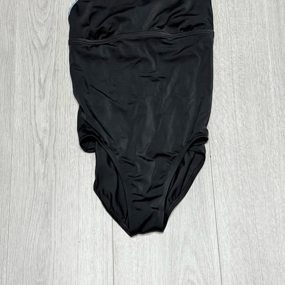 Nike One Piece Keyhole  Swimwear - Picture 2 of 7